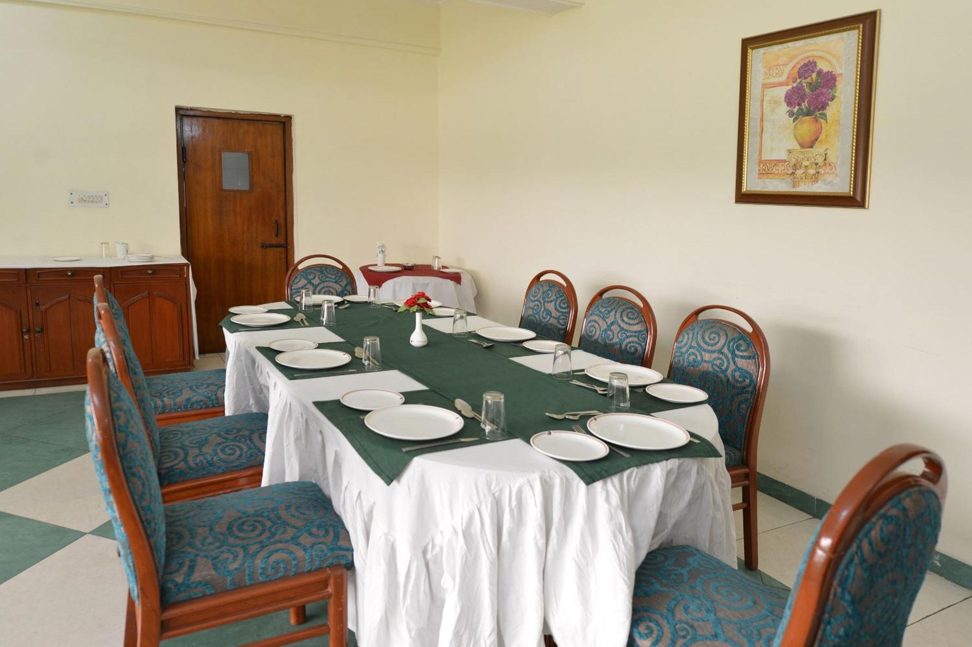 Karnāl Karna Lake Tourist Resort מראה חיצוני תמונה